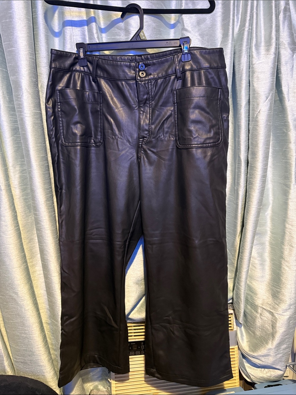 Wide-Leg Faux Leather Pants in Black